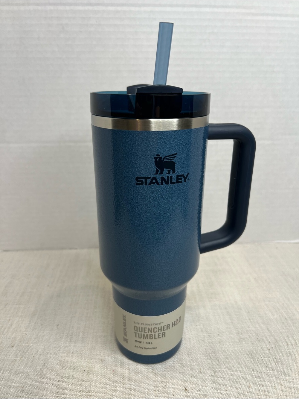 Stanley Quencher Tumbler Hammertone Blue 40 oz Stainless Steel Handle Lid Straw